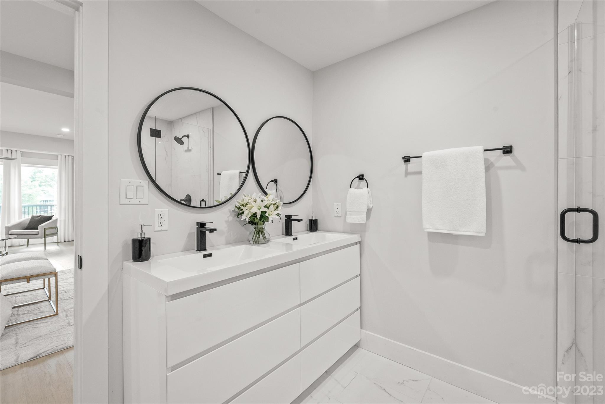 Tega Cay - Residential