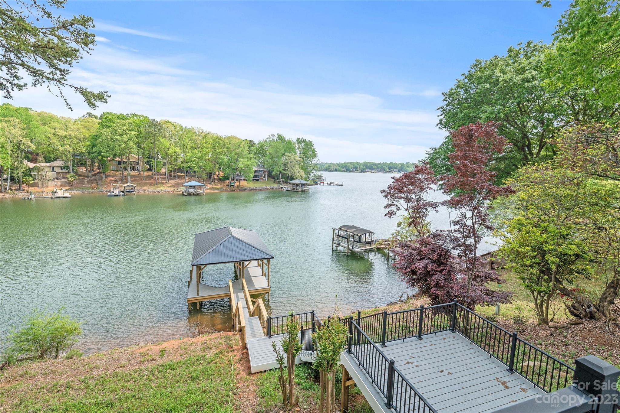 Tega Cay - Residential