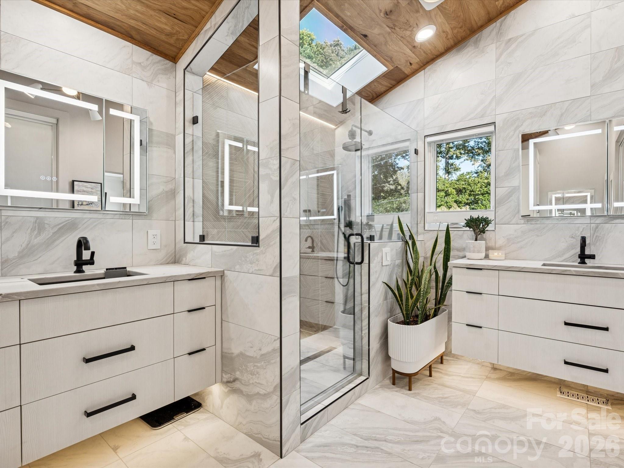 Country Club Acres - Residential