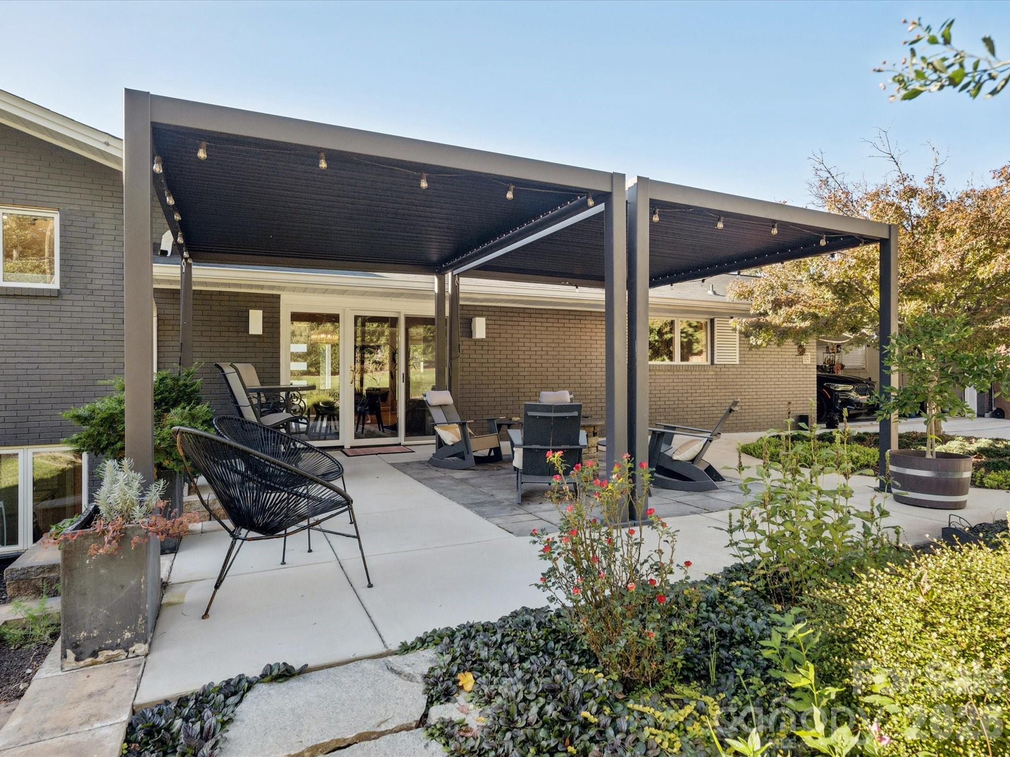 Country Club Acres - Residential