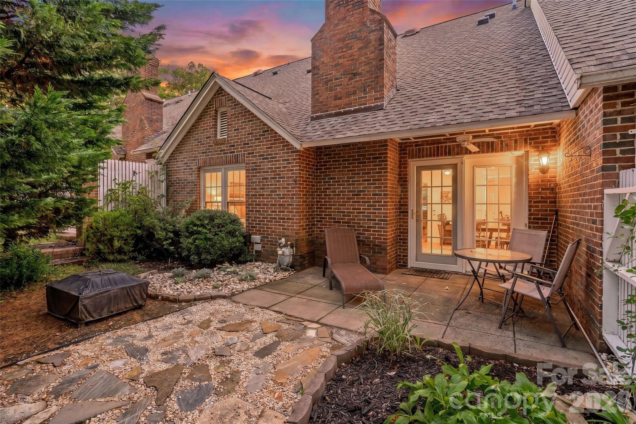 Colony Oaks - Residential