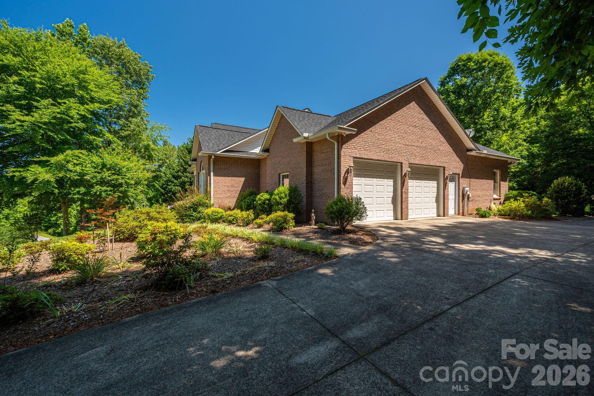 Windsor Point - Residential