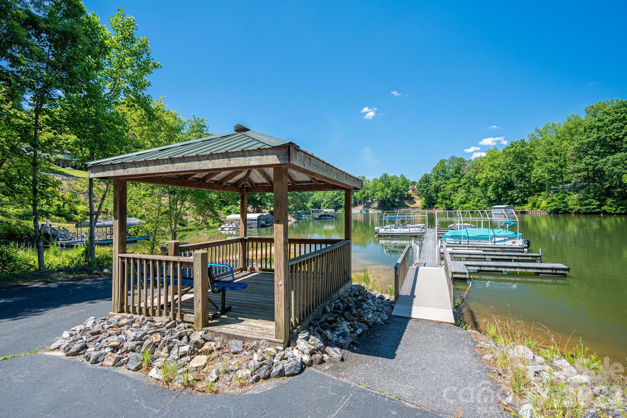 Windsor Point - Residential