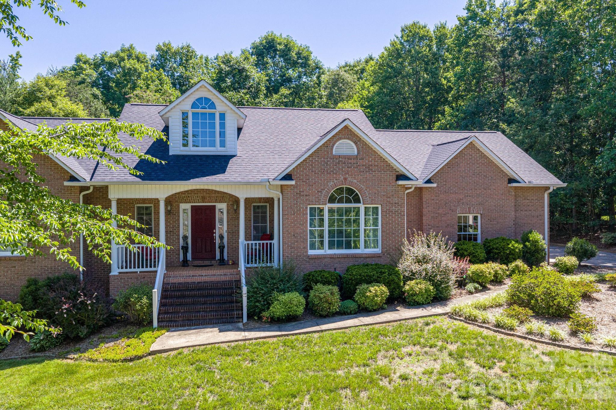 Windsor Point - Residential