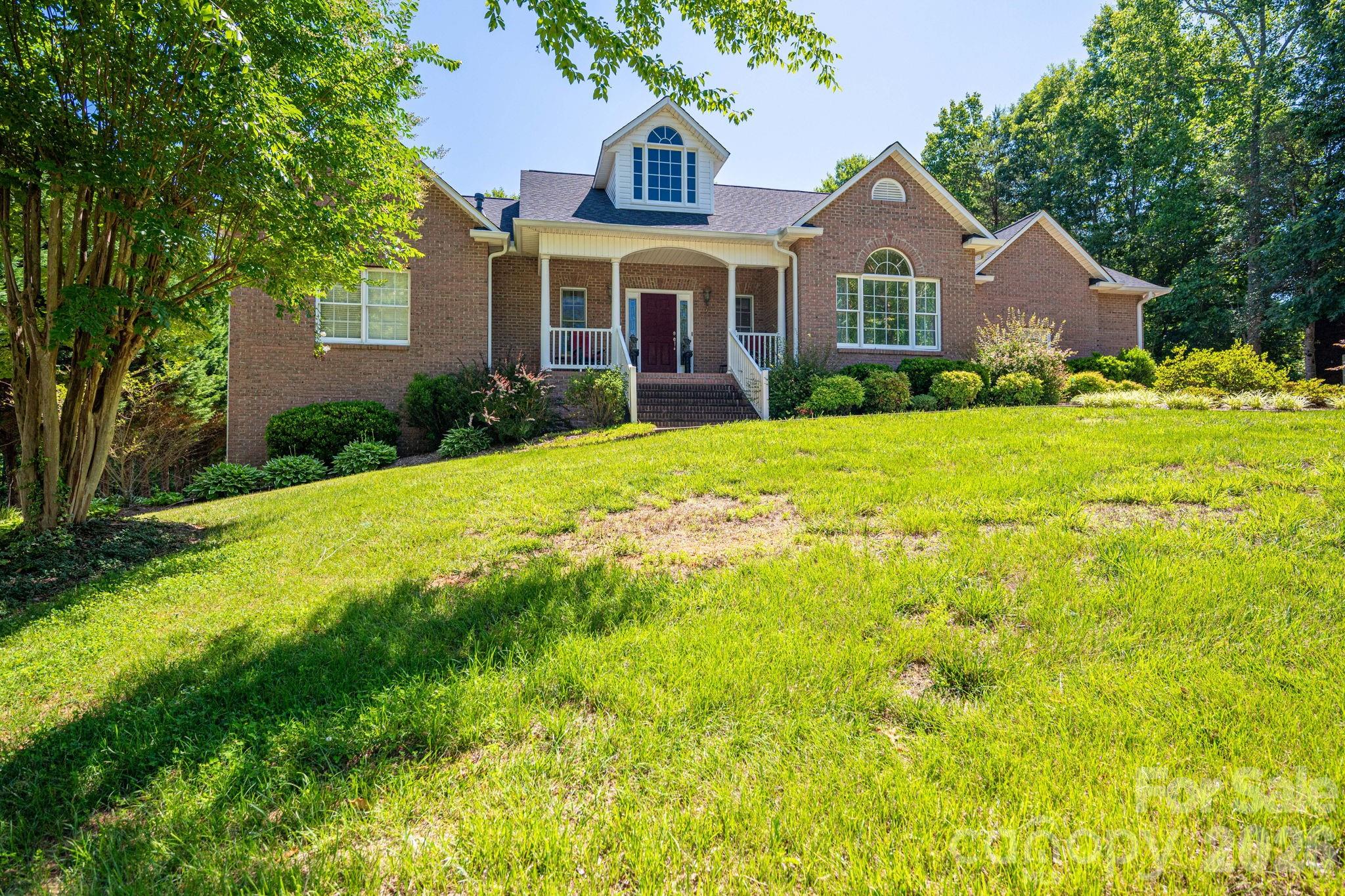 Windsor Point - Residential