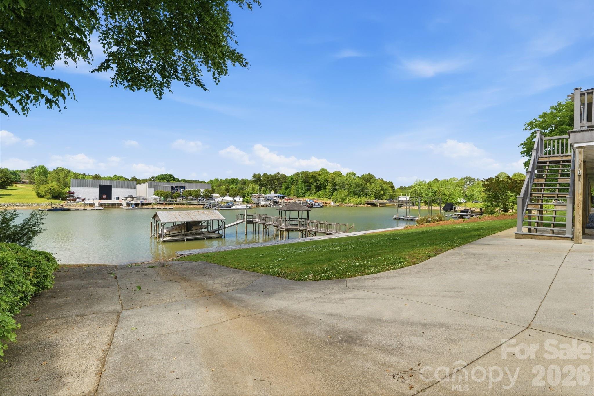 Shady Cove - Residential