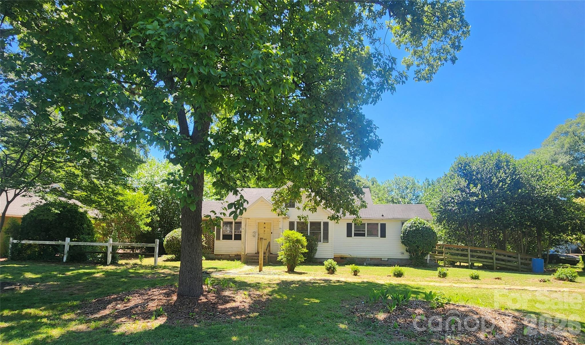 Investor and builder opportunity! Situated on a spacious 0.529-acre lot, this property offers endless possibilities for full renovation, and or a brand-new custom build. The existing home is a fixer-upper with potential for investors, flippers, or buyers looking to renovate and add value. Alternatively, the large lot provides an ideal setting to tear down and build new in a desirable location. Conveniently located near shopping, dining, schools, and major highways. Whether you’re looking for your next investment project or the perfect site for new construction, this property is full of potential. Sold as-is.