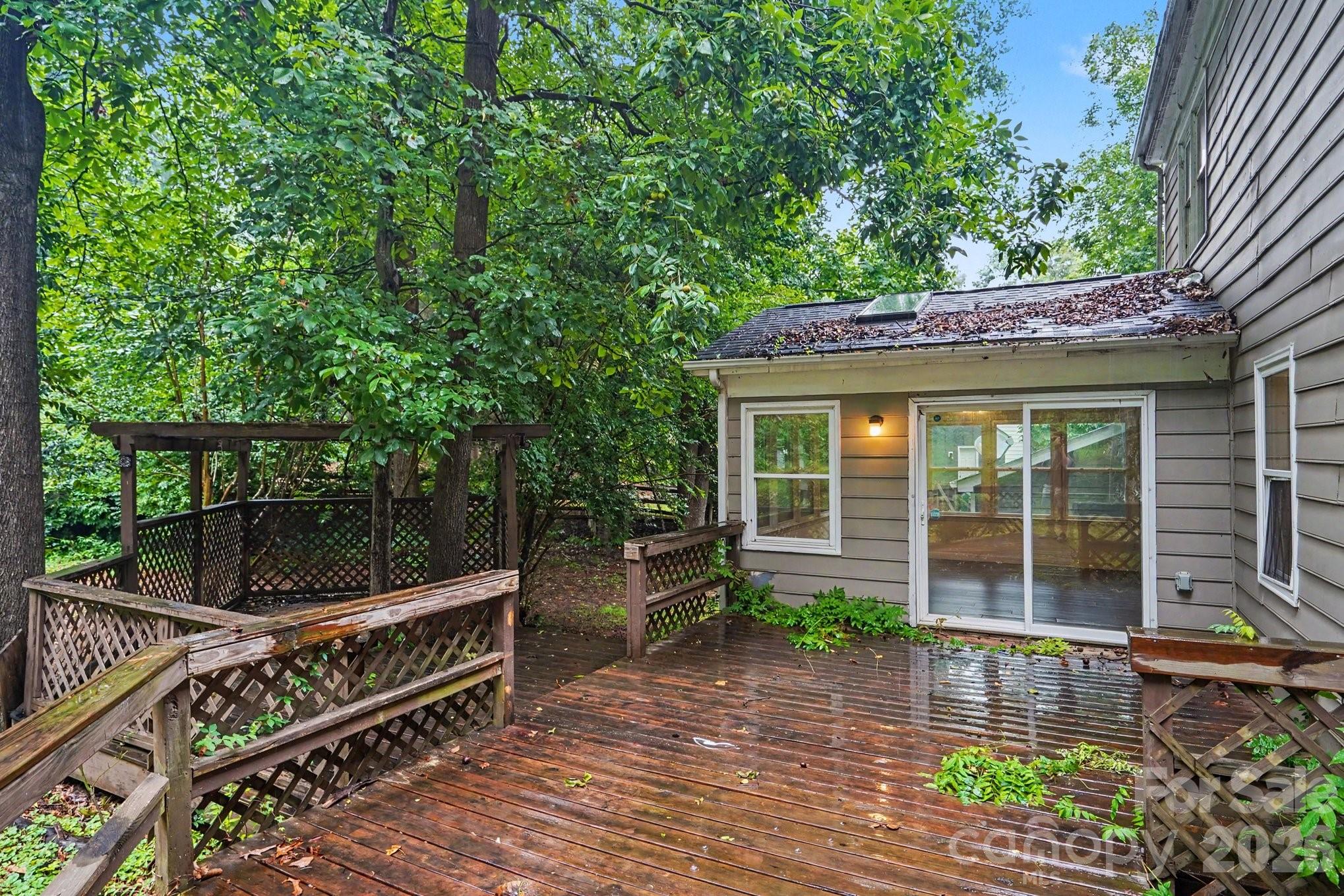 Sugar Springs - Residential