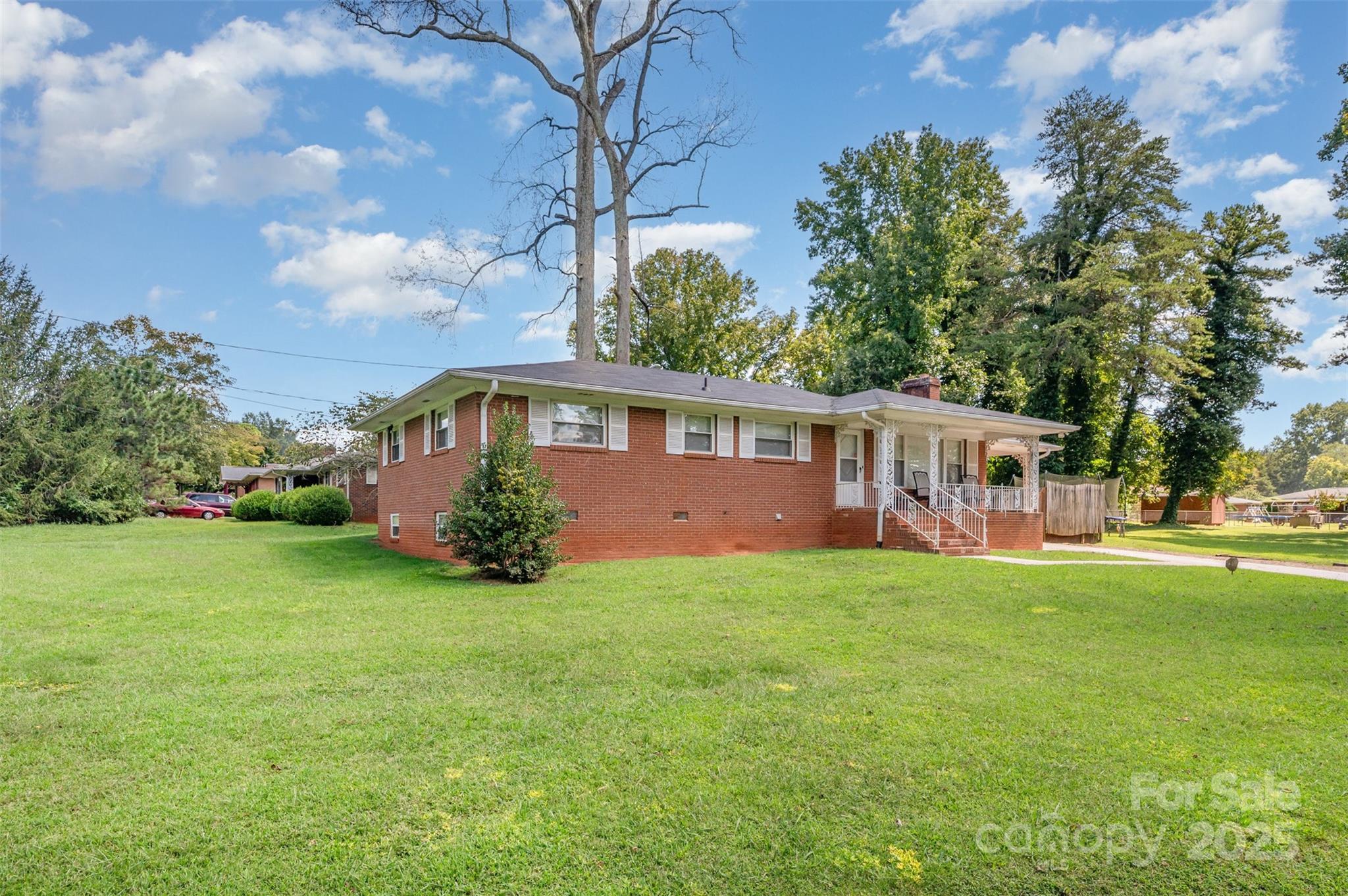 Briarwood Terrace - Residential