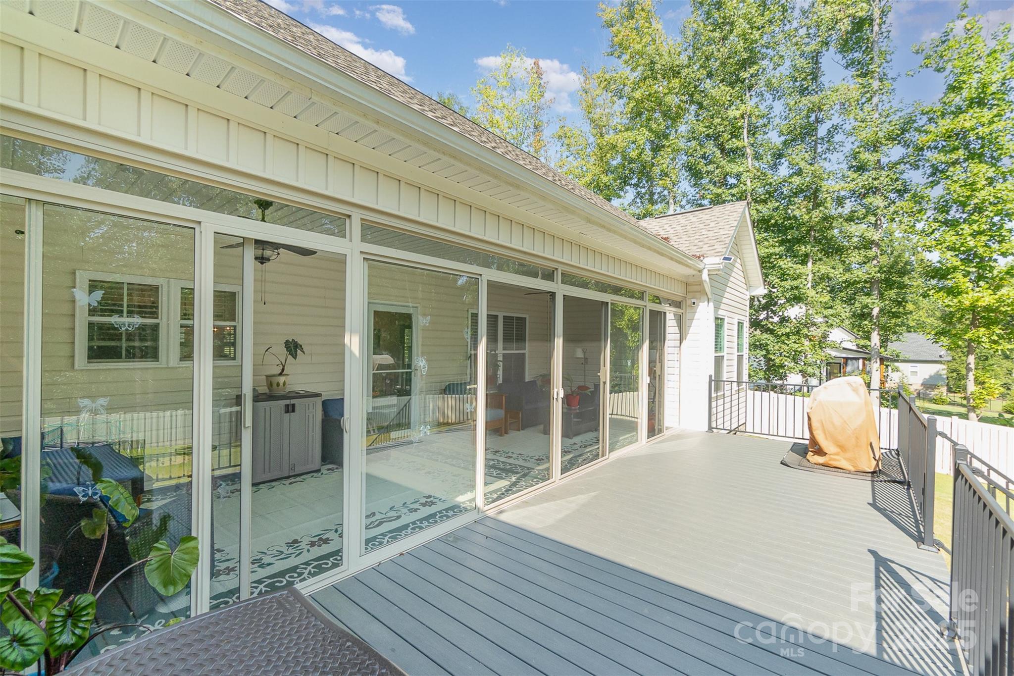 Sanders Landing - Residential