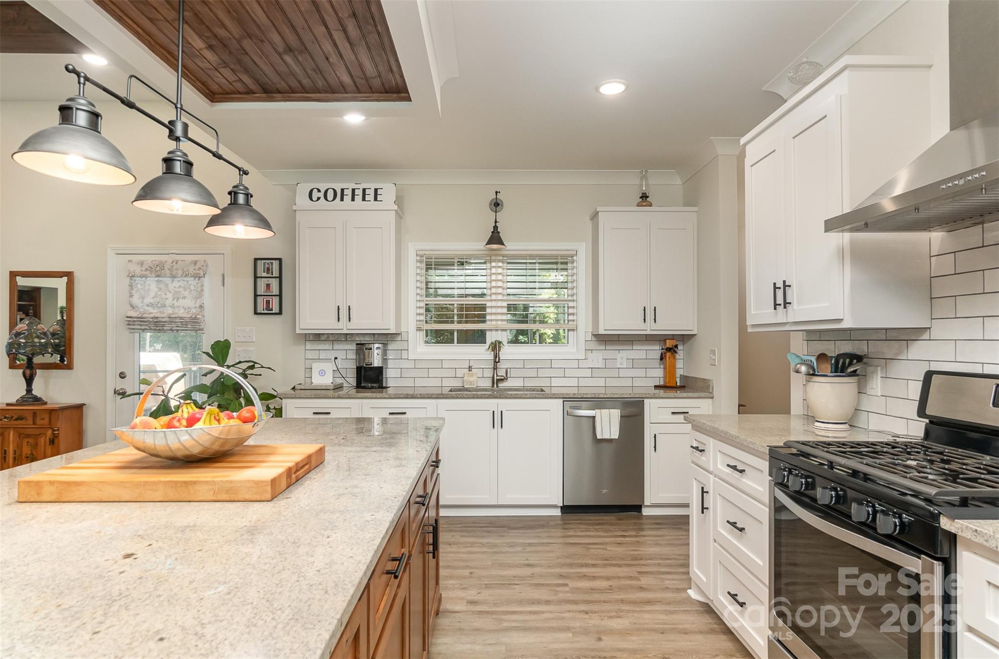 Sanders Landing - Residential
