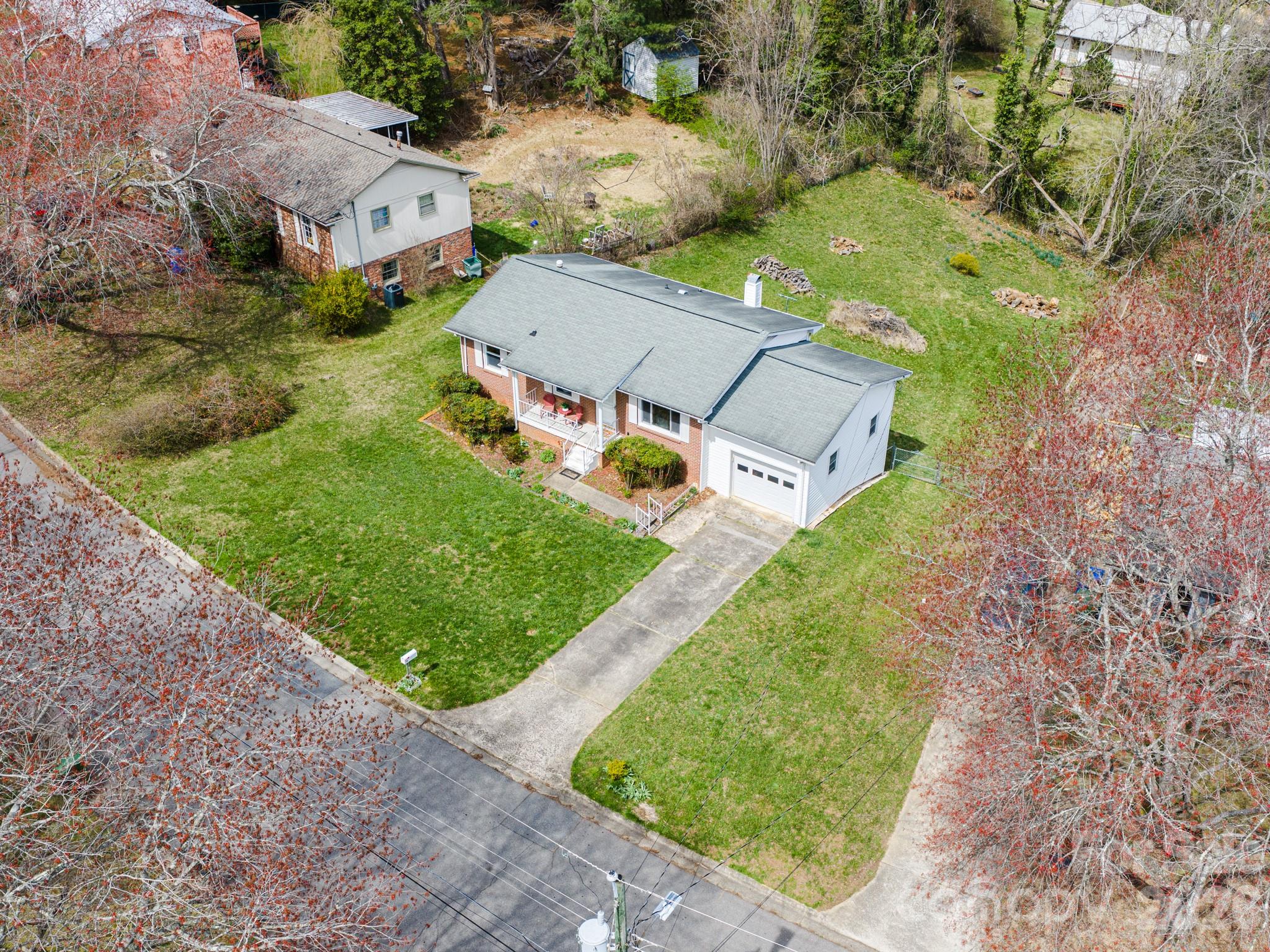 Knollwood - Residential