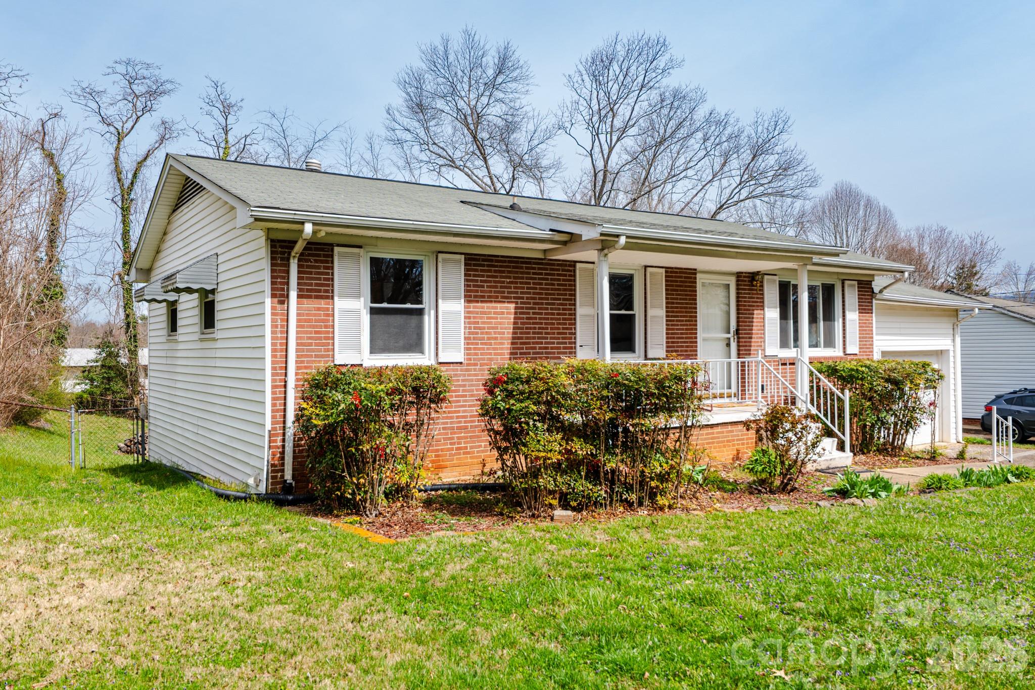 Knollwood - Residential