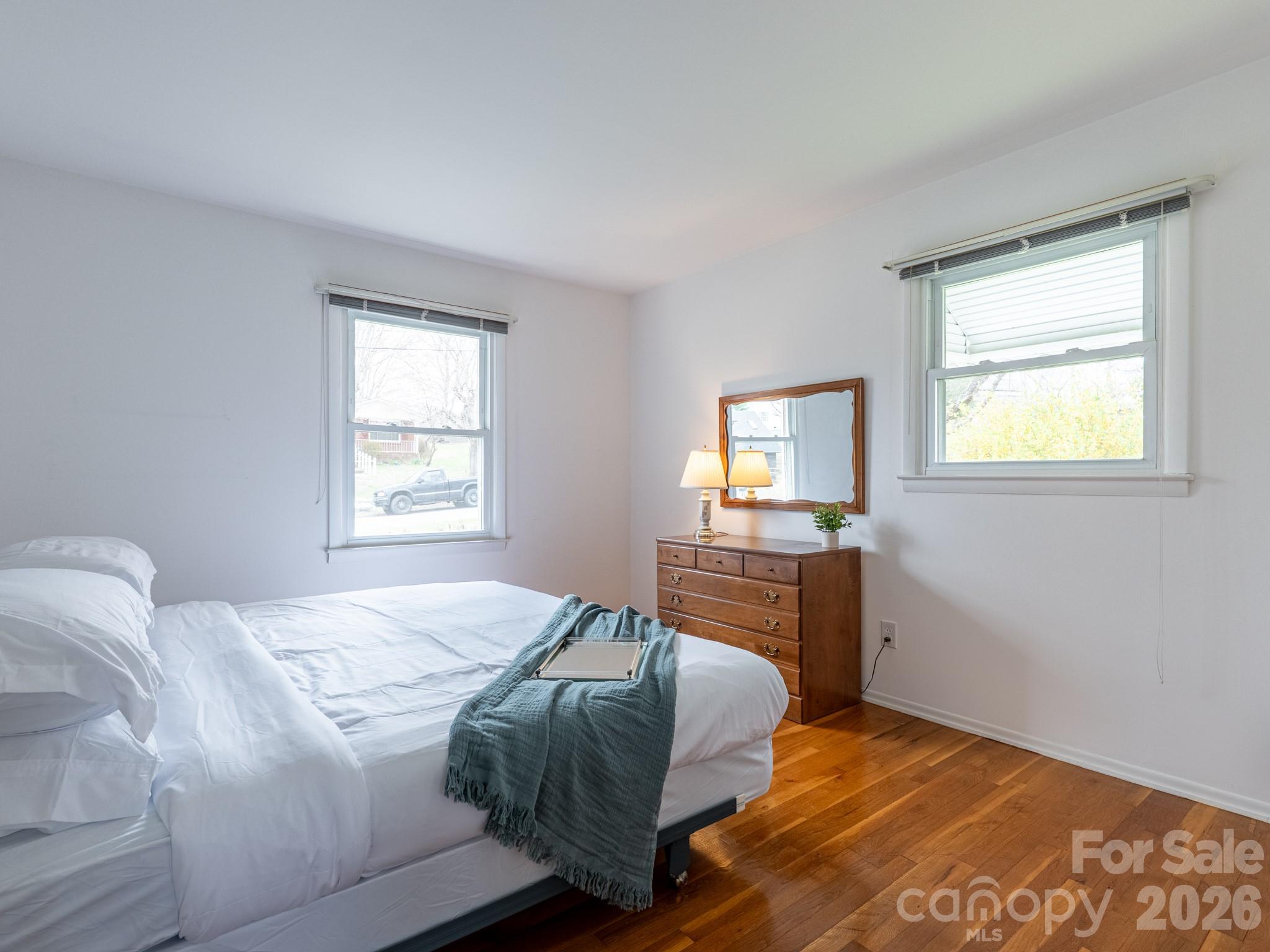 Knollwood - Residential
