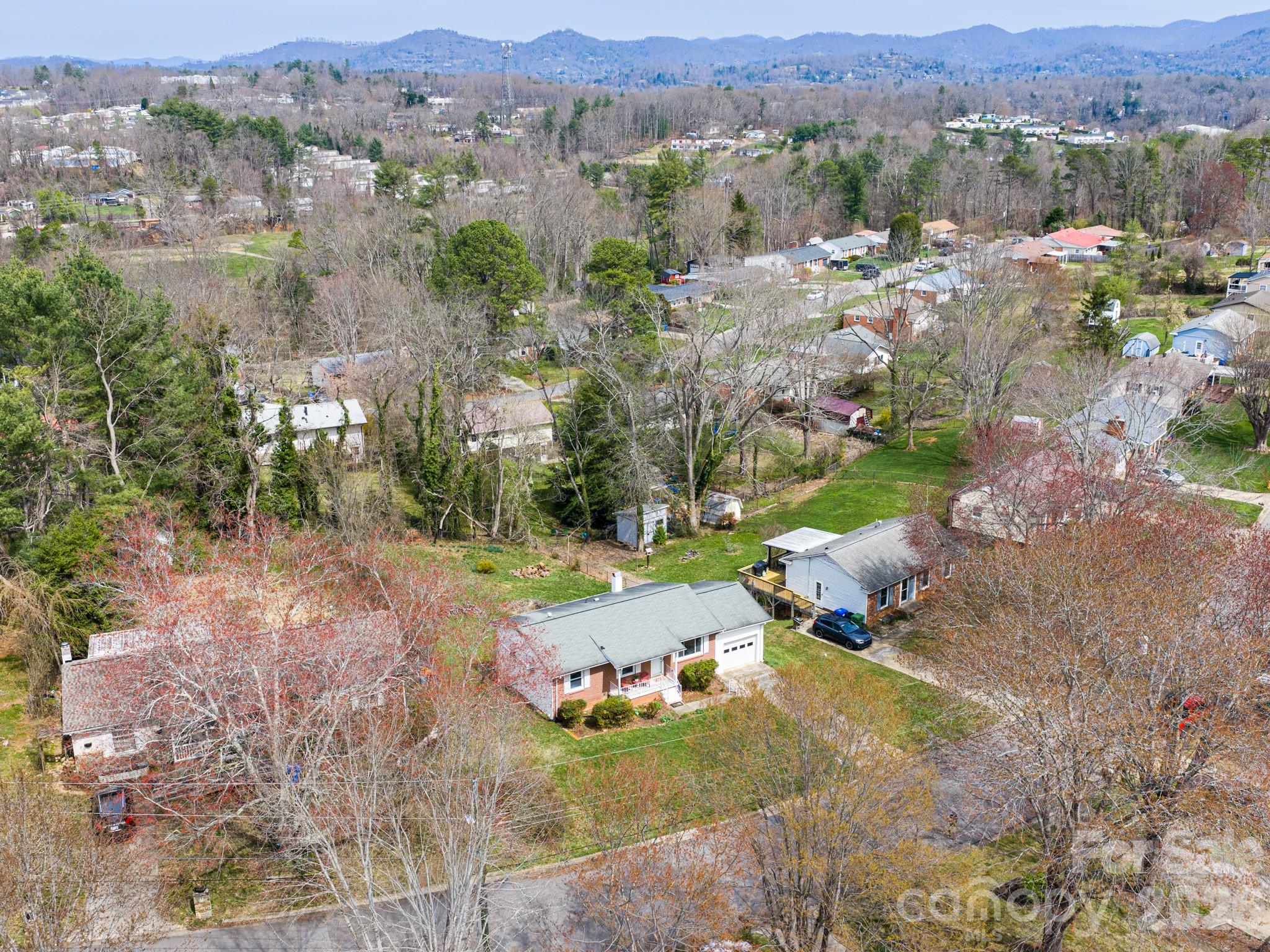 Knollwood - Residential