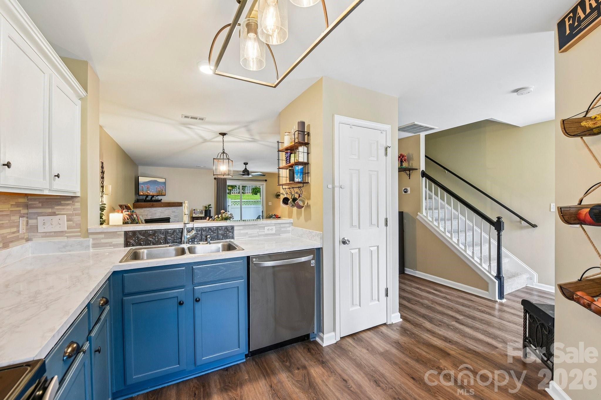 Sheffield Pointe - Residential