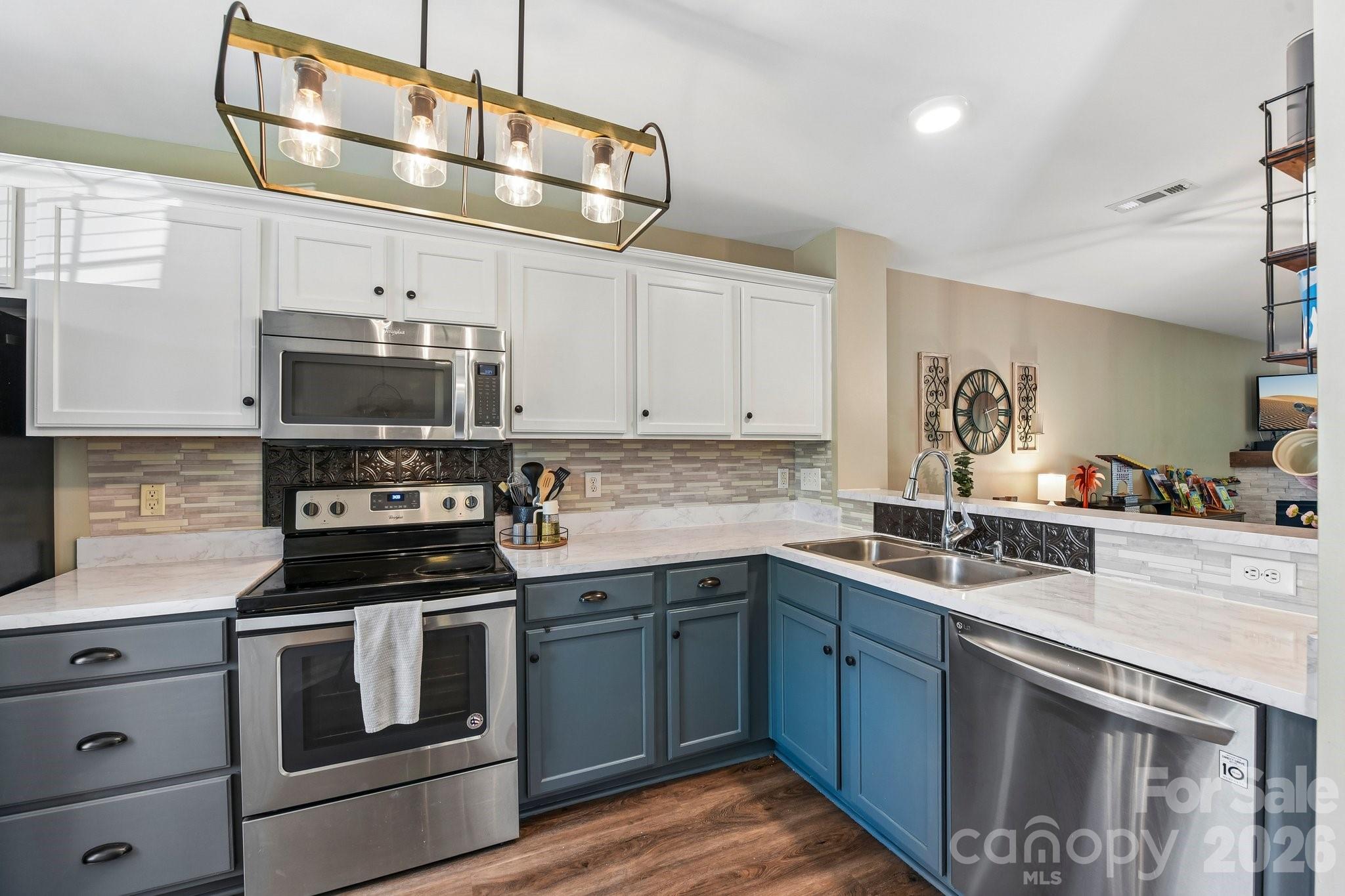 Sheffield Pointe - Residential