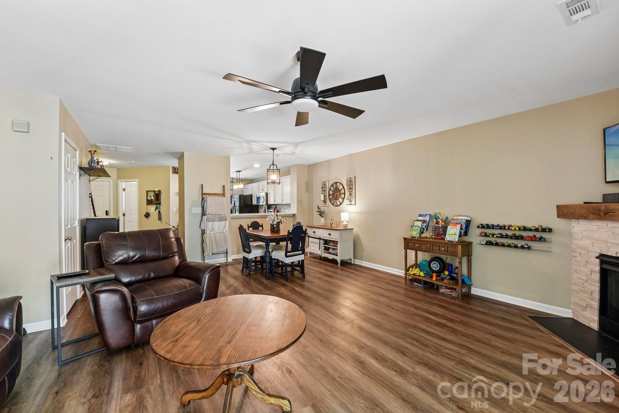 Sheffield Pointe - Residential