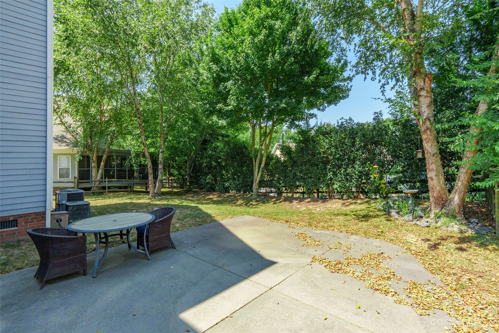Lake Shore - Residential
