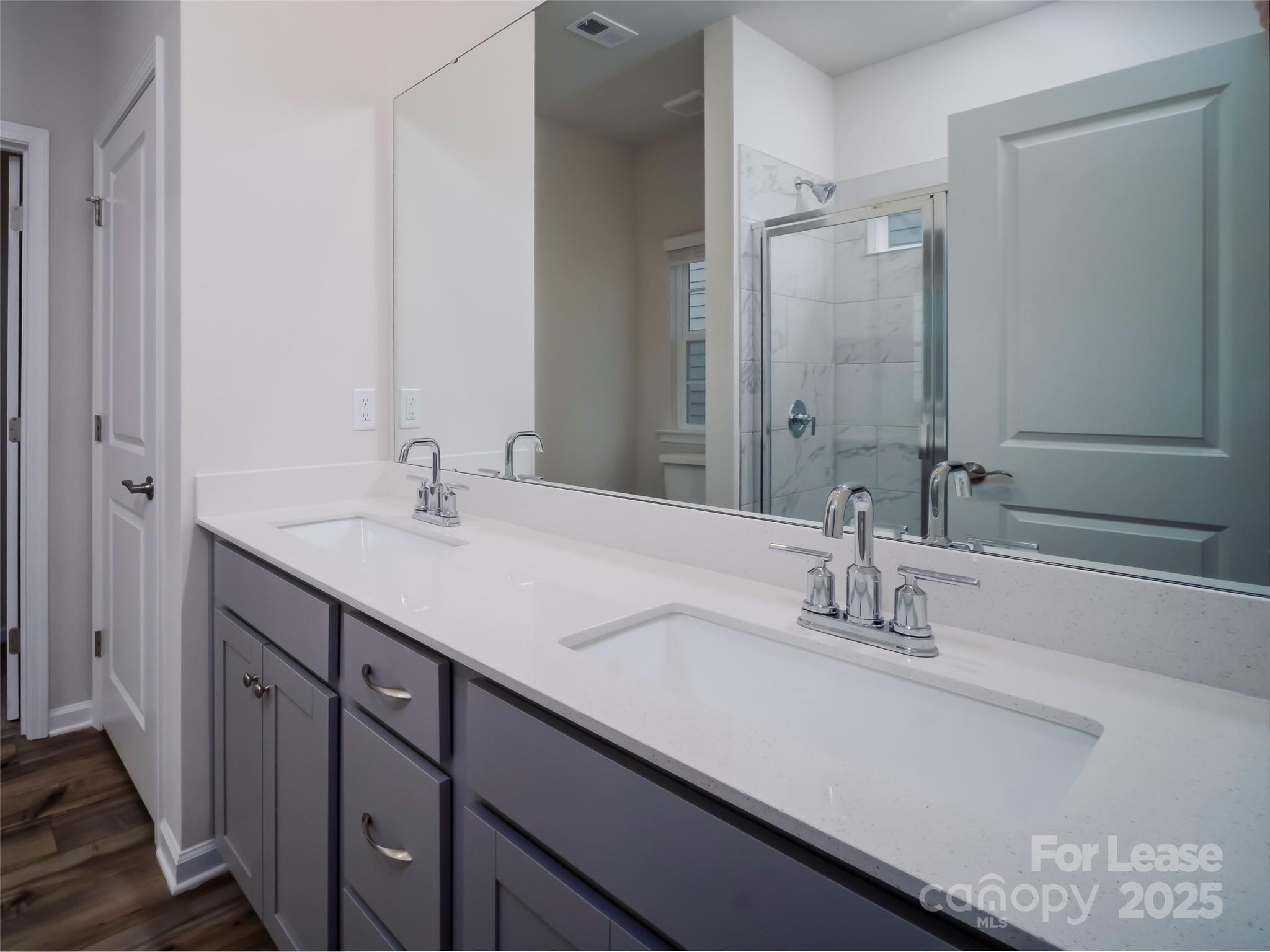 Redhawk - Residential Lease