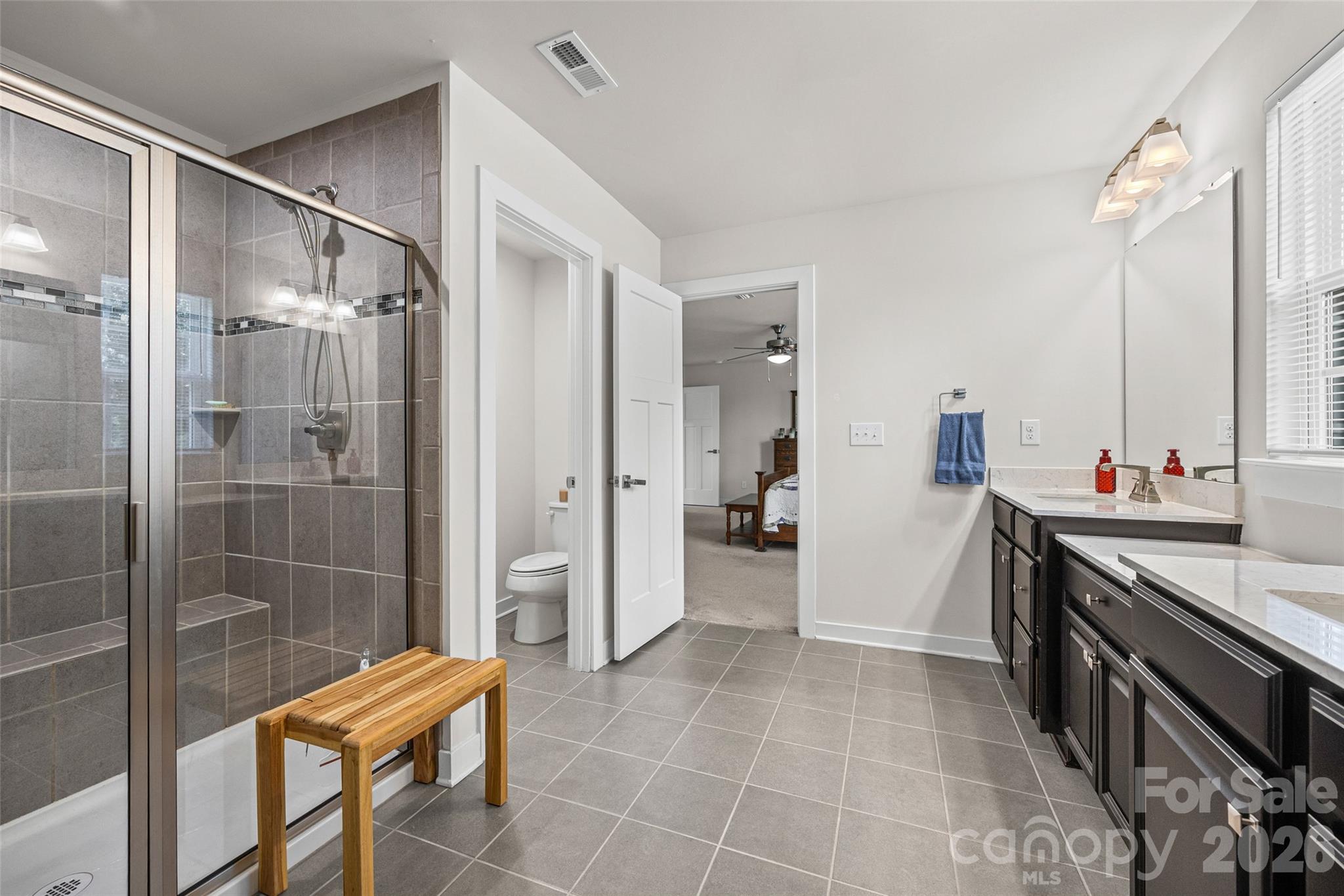 Holcomb Woods - Residential