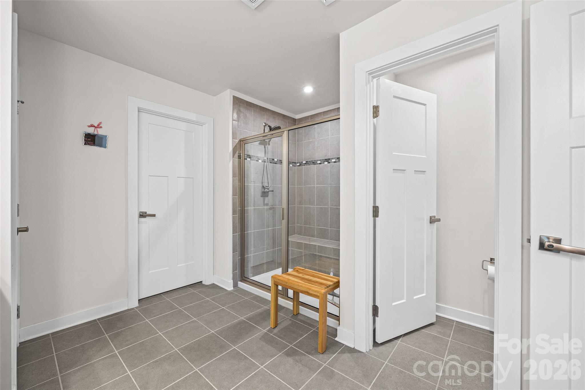 Holcomb Woods - Residential