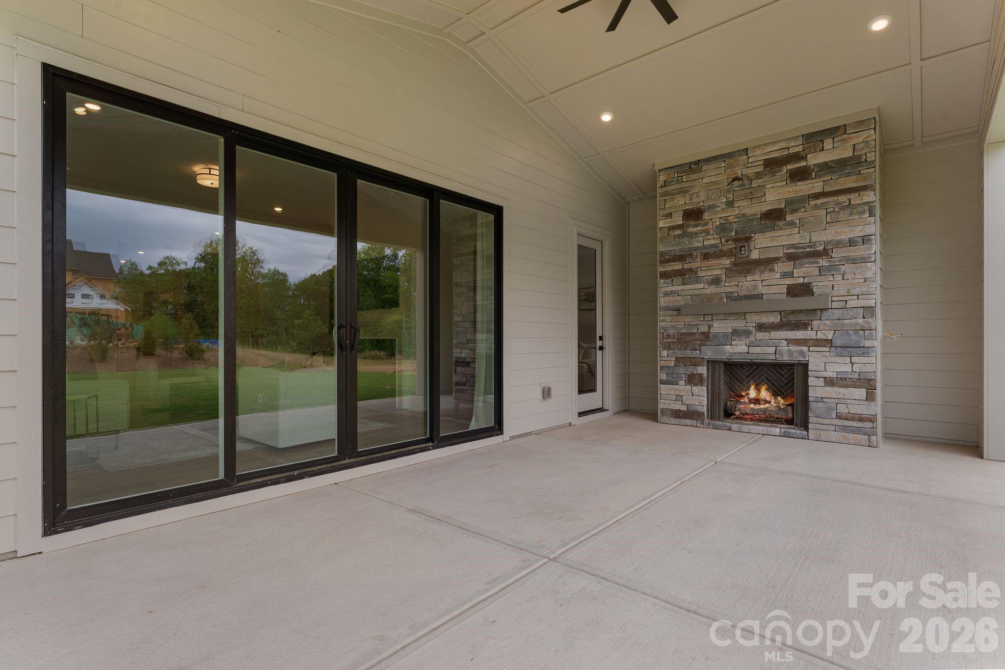 The Bluffs at Wesley Chapel - Residential