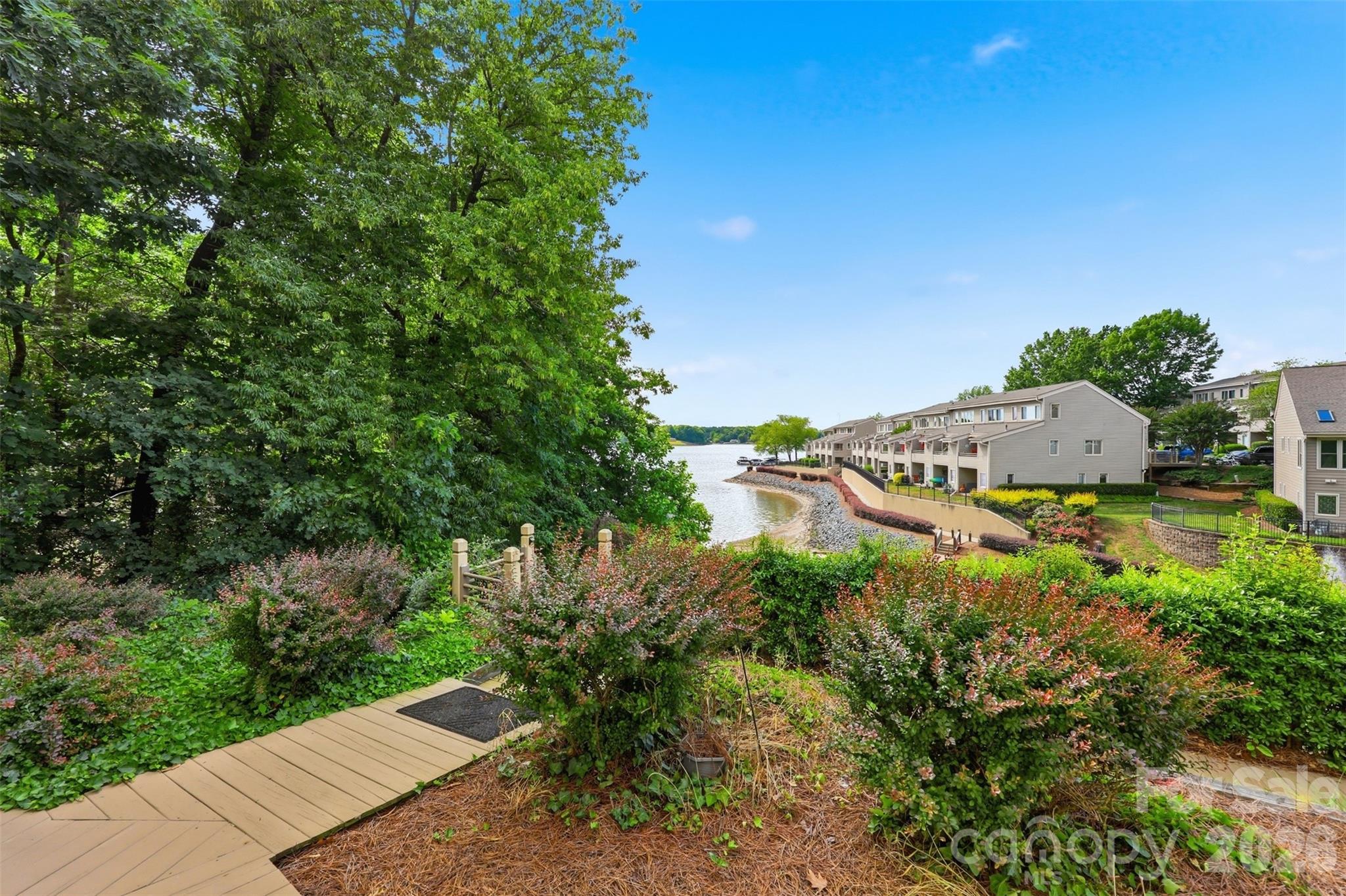 The Yachtsman - Residential