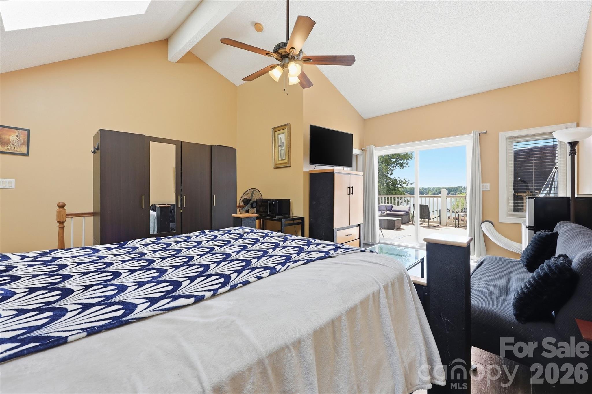 The Yachtsman - Residential