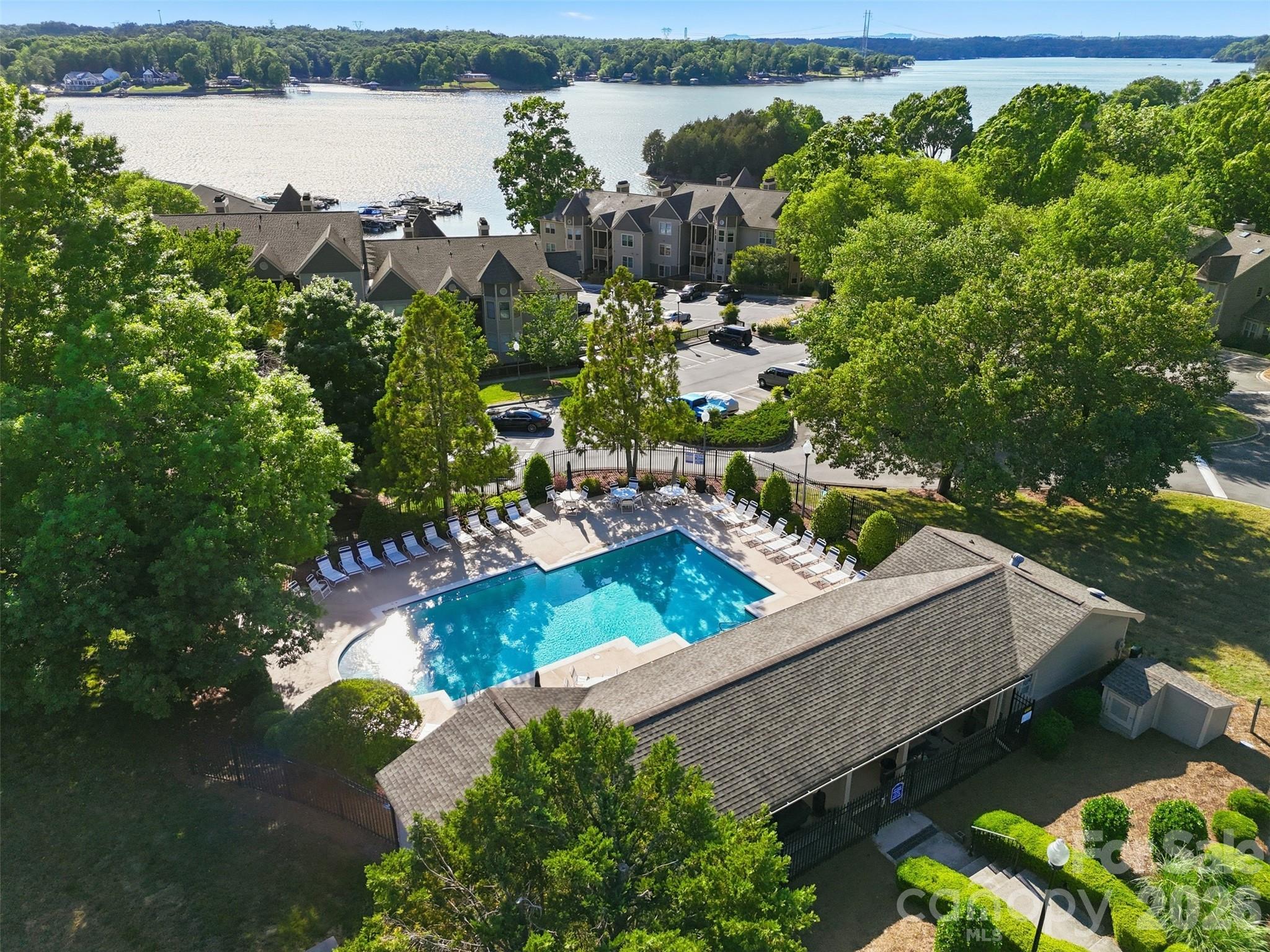 The Yachtsman - Residential