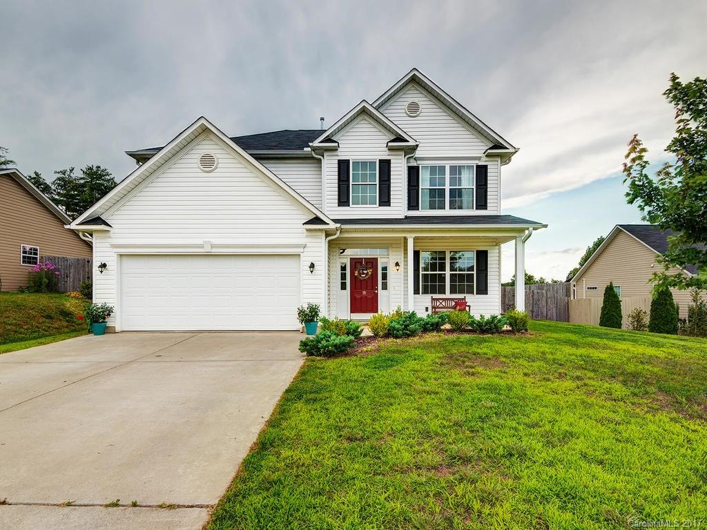 Charming 3 BD/3 BA home in great location-less than 5 mi to Dwntwn Weaverville & Blue Ridge Parkway! Updated kitchen w concrete counters, nat. gas cooking, & SS appliances. Stunning master suite (12'10"x20') w tray ceilings & large bath. Other features inc: bonus rm/office on main, spacious loft area on 2nd level, gas on-demand H2O, mtn views from 2nd level & 2 car garage. French doors in living lead to fenced backyard w stunning pastoral views. *5k credit for upst. flooring w acceptable offer*