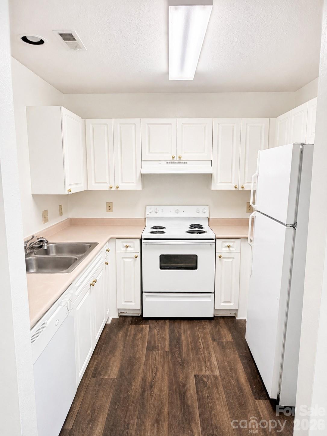 Hamiltons Bay - Residential