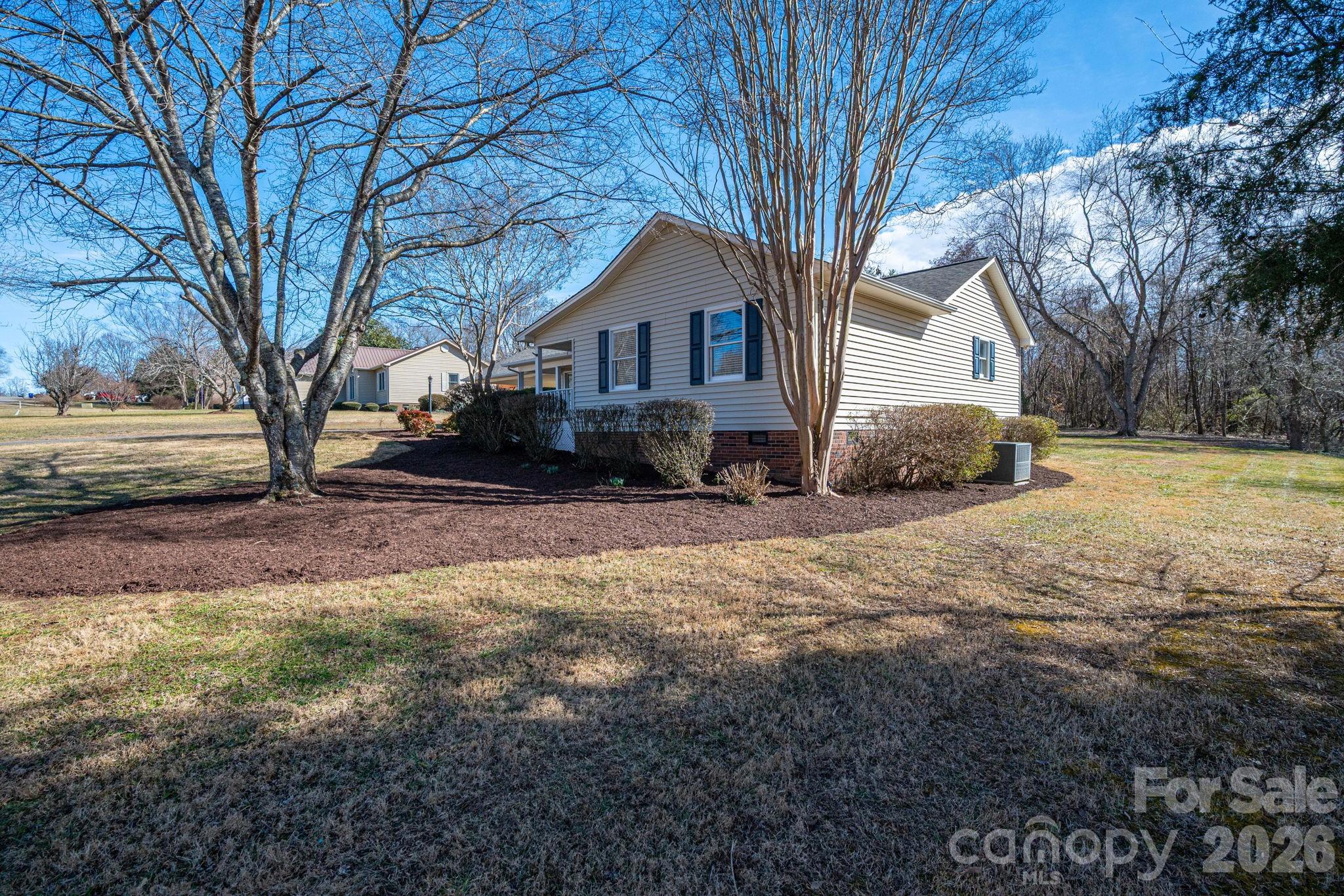 LINCOLN FOREST - Residential