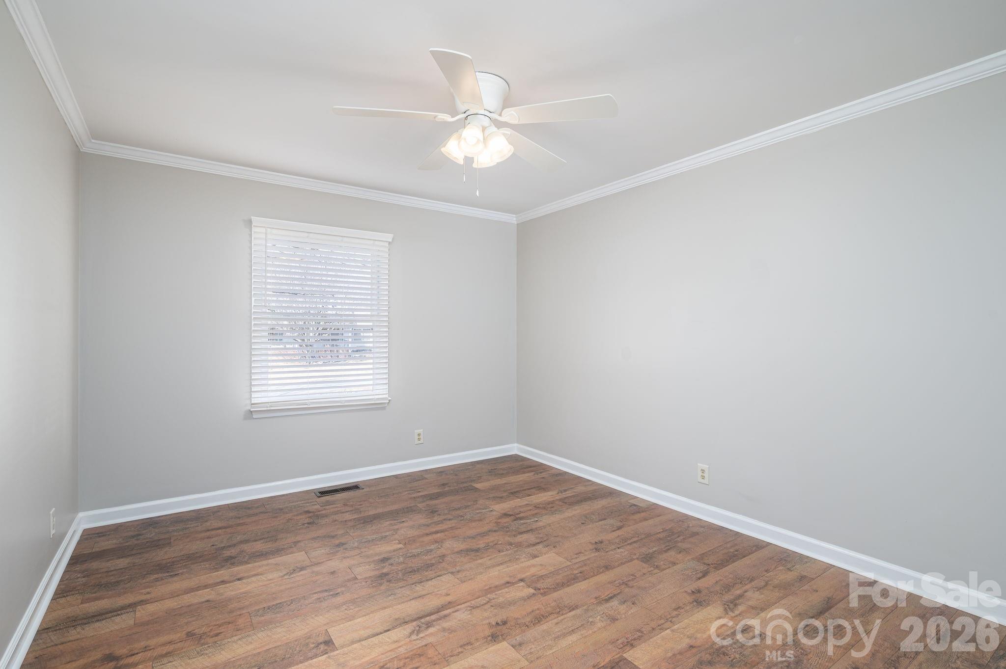 LINCOLN FOREST - Residential