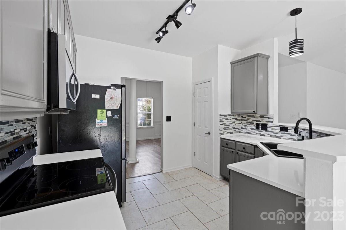 Houston Hills - Residential