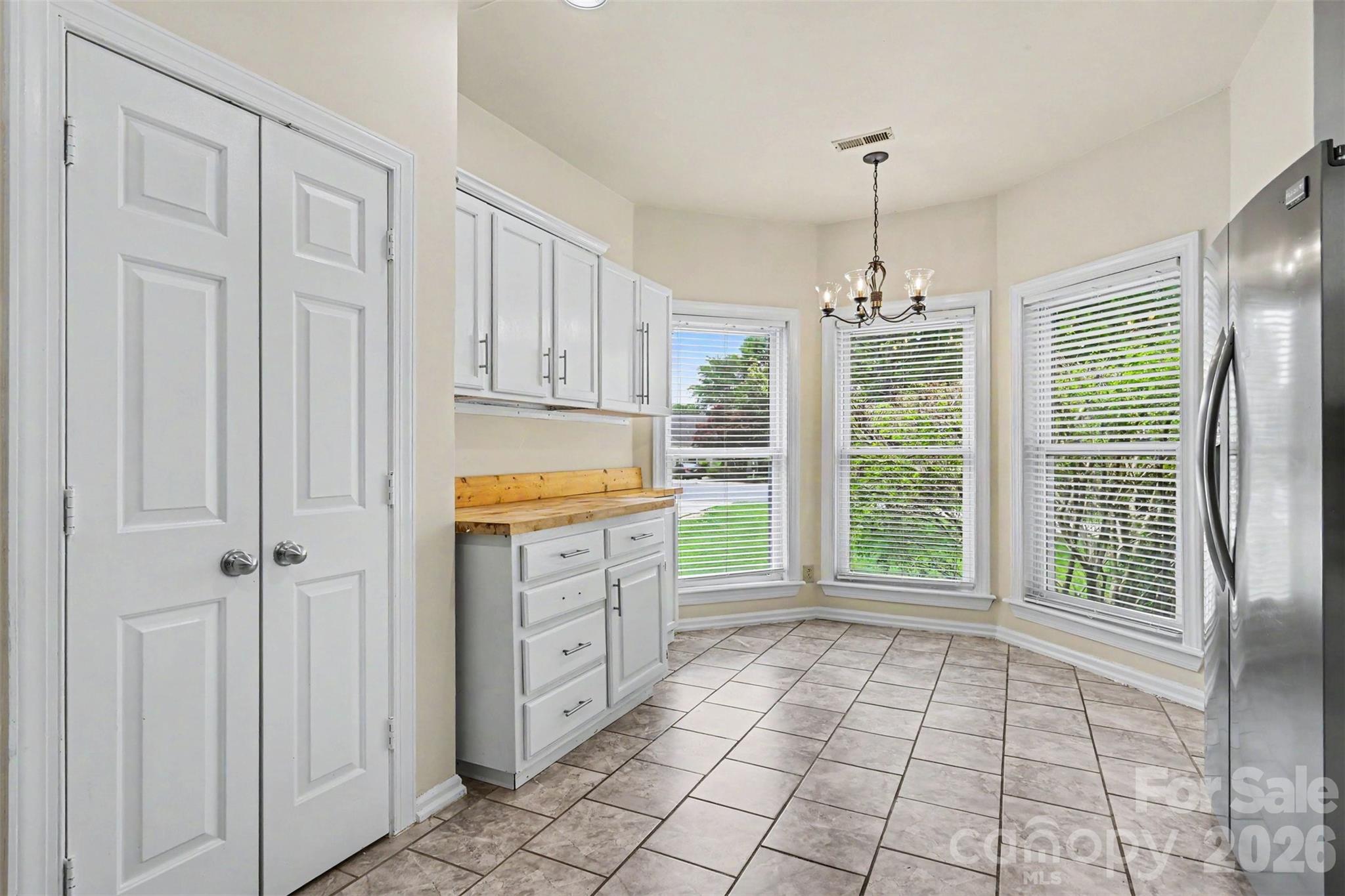 Davis Lake - Residential