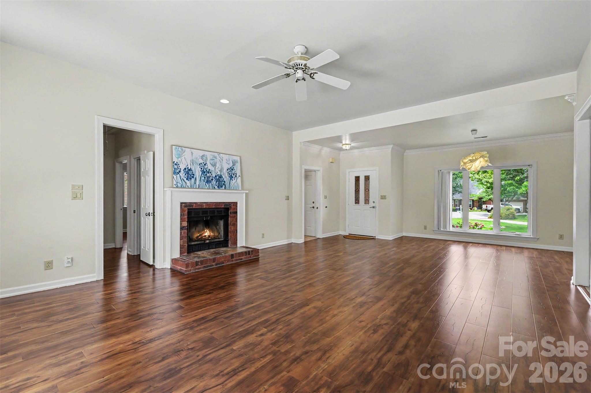 Davis Lake - Residential