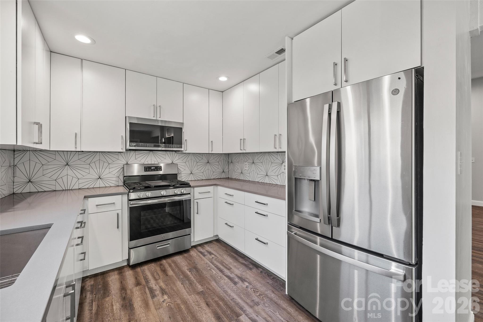 Provincetowne - Residential Lease