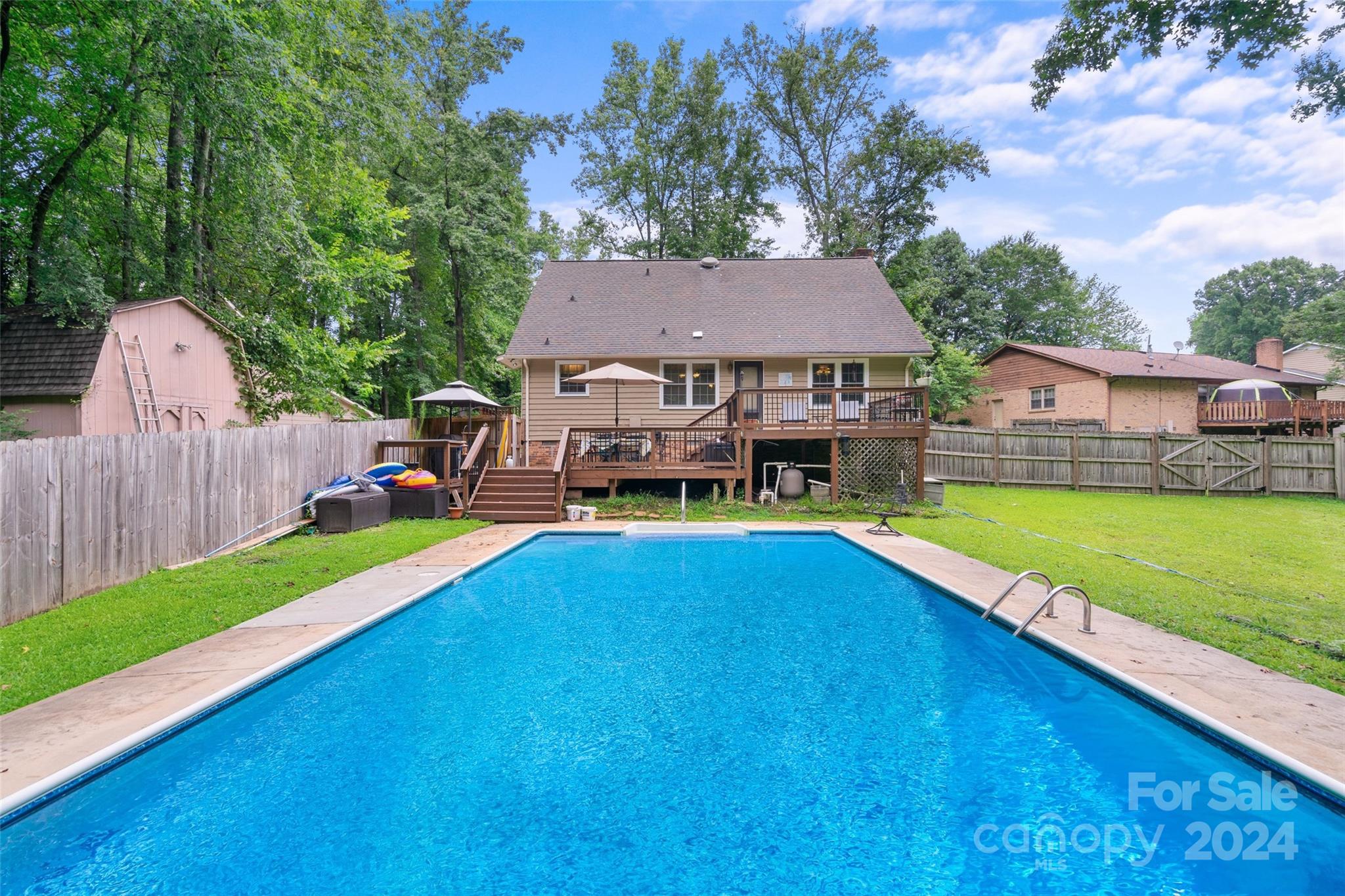 Lakewood Forest - Residential