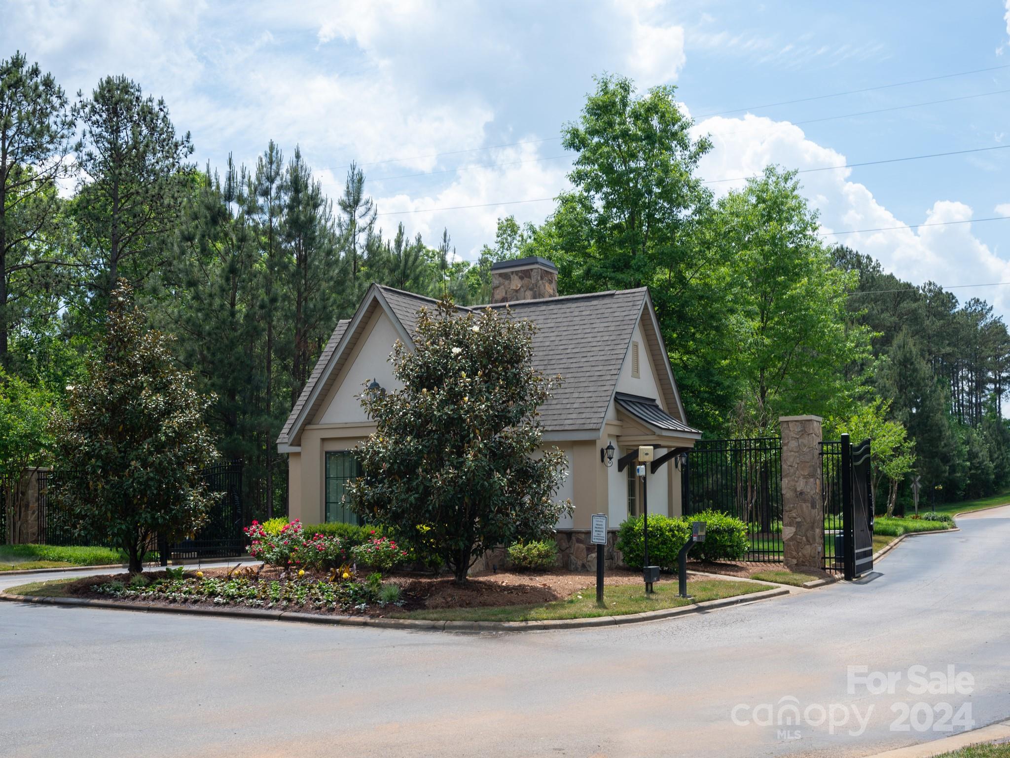 Riverchase Estates - Residential