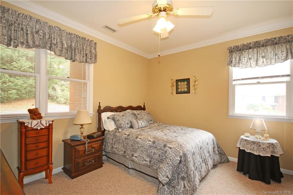 Twin Oaks - Residential