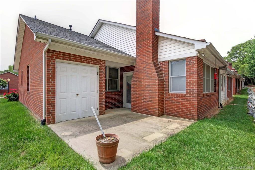 Twin Oaks - Residential