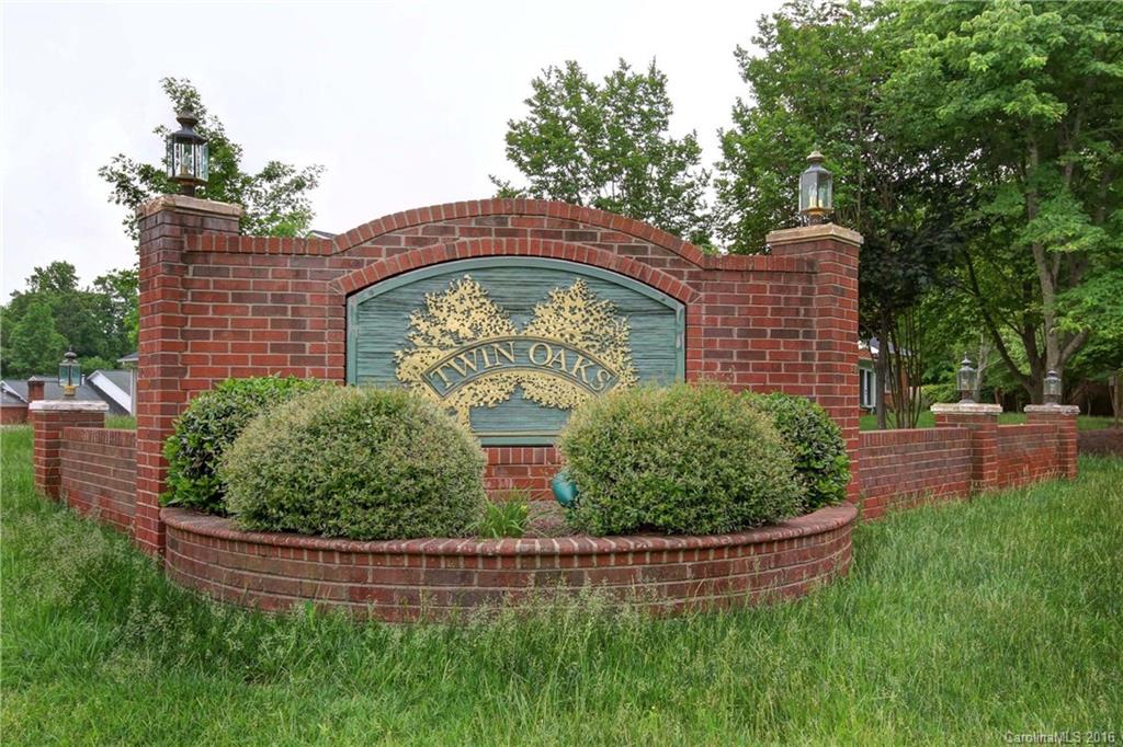 Twin Oaks - Residential