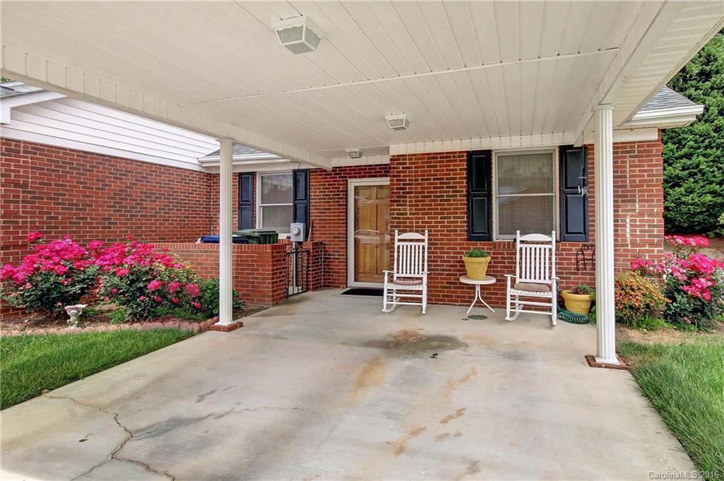 Twin Oaks - Residential