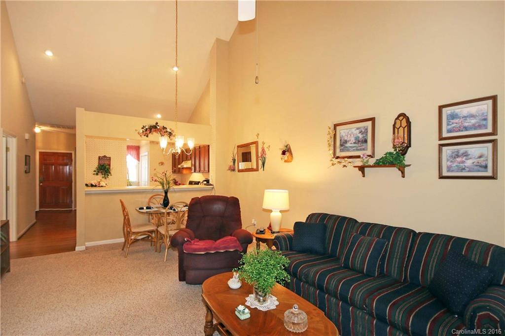 Twin Oaks - Residential