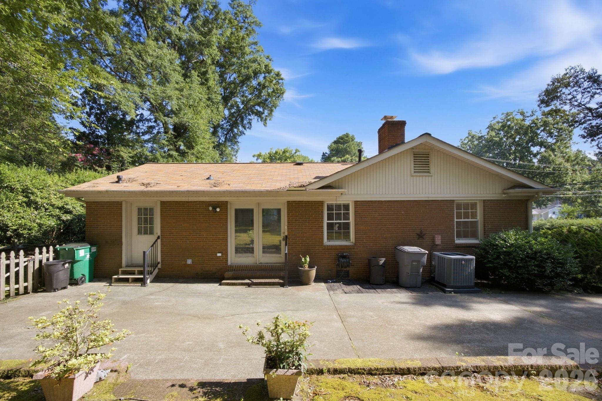 Beverly Woods - Residential