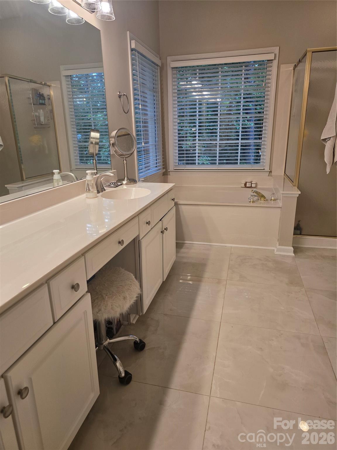 Hunter Oaks - Residential Lease