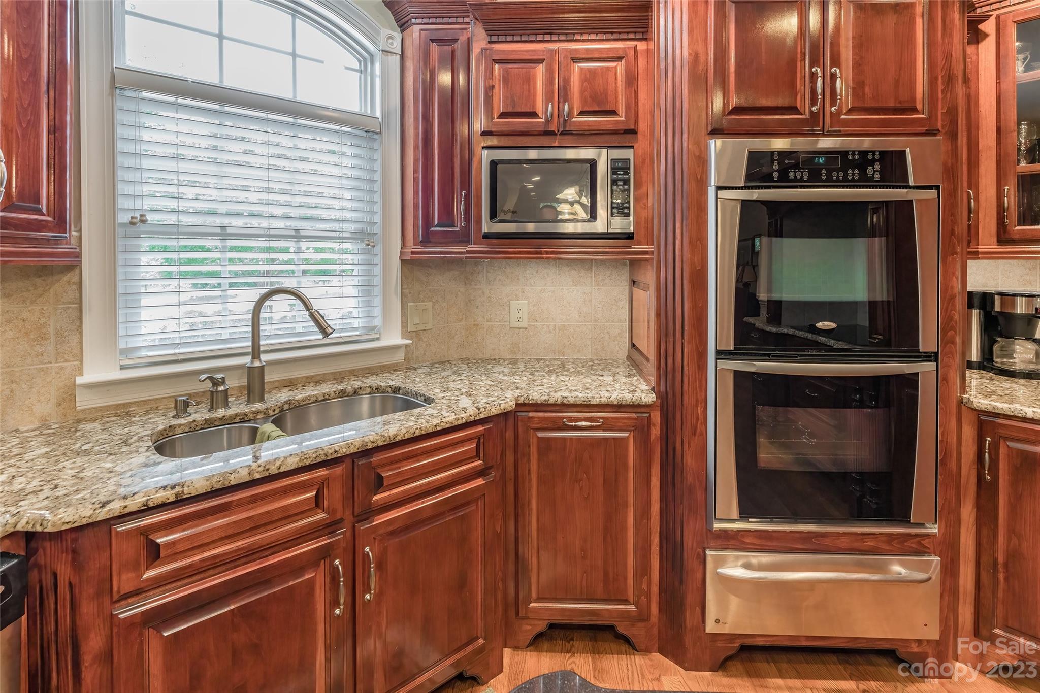 Laurel Creek - Residential