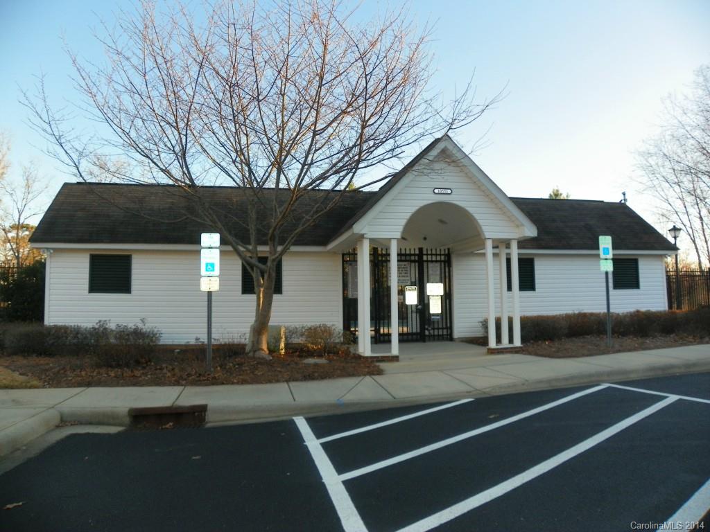 Old Stone Crossing - Residential