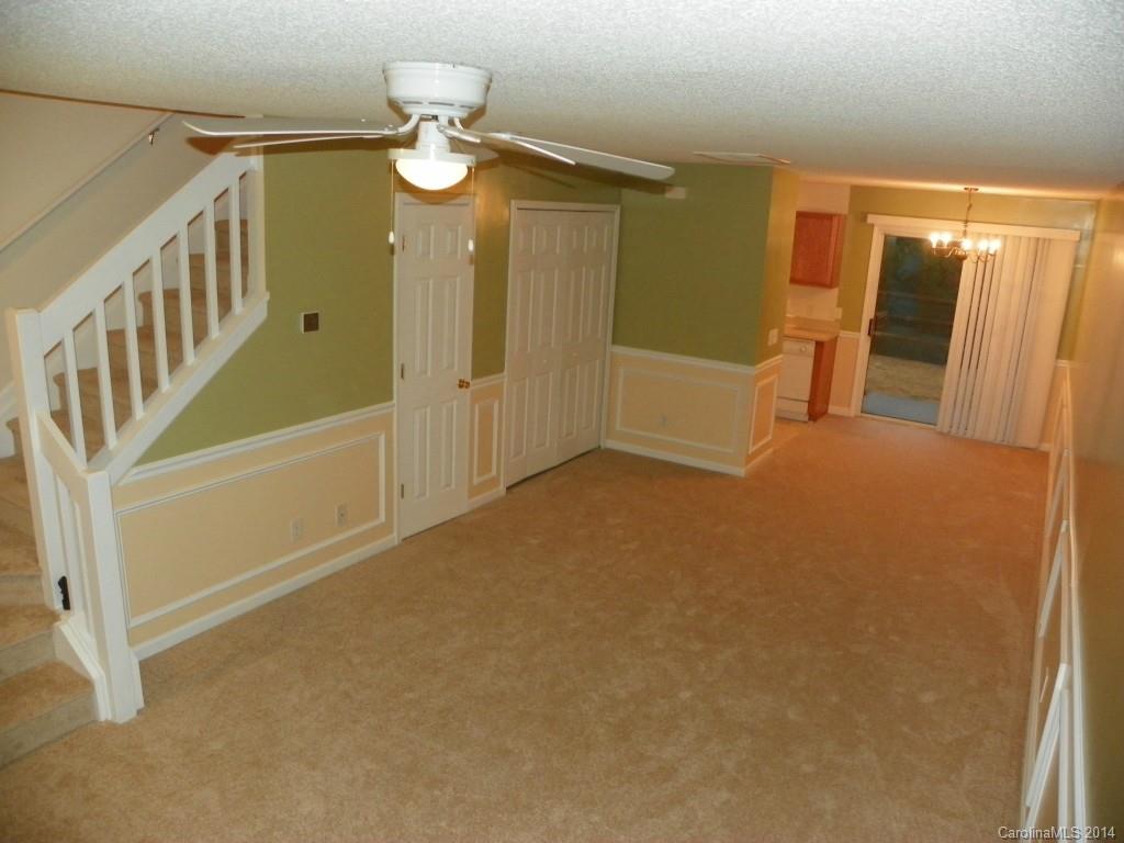 Old Stone Crossing - Residential